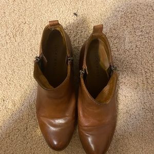 7.5 lucky brand ankle booties